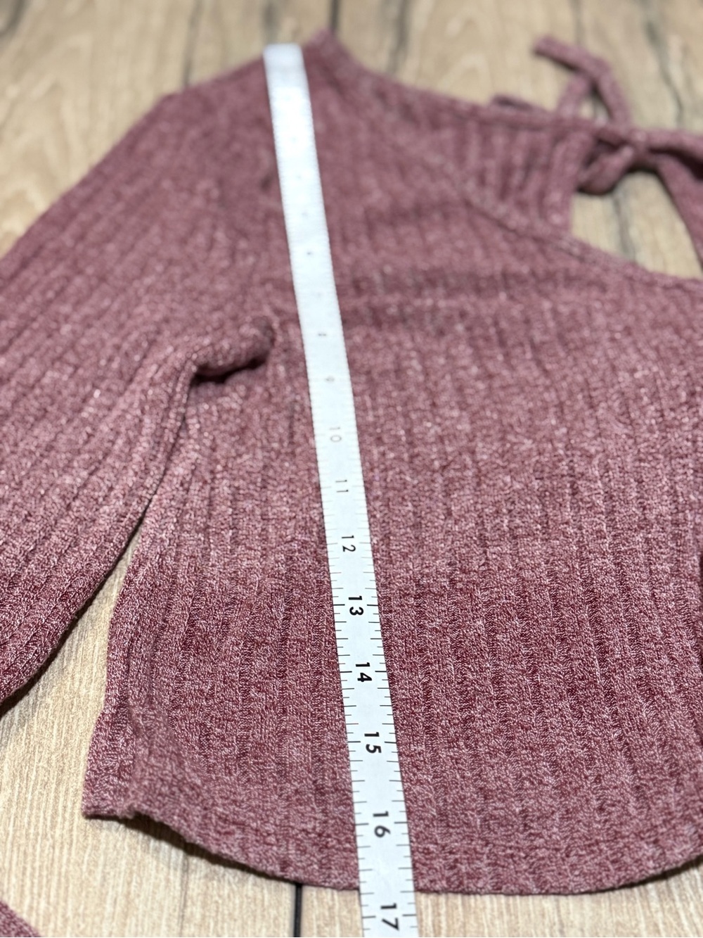 Kimchi Blue Crop Top Ribbed Long Sleeve Open Back Urban Outfitters Small - Picture 11 of 14